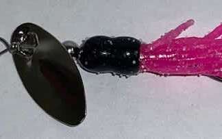 SKOOKUM BAIT BLACK/PINK BODY